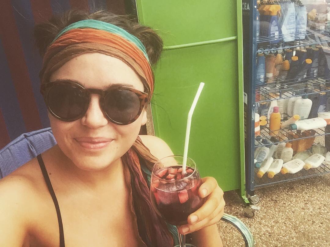 Grace__Doyle's tweet photo. Can I just stay here forever? ☀️🍸😍 https://t.co/TAY1OThZ54