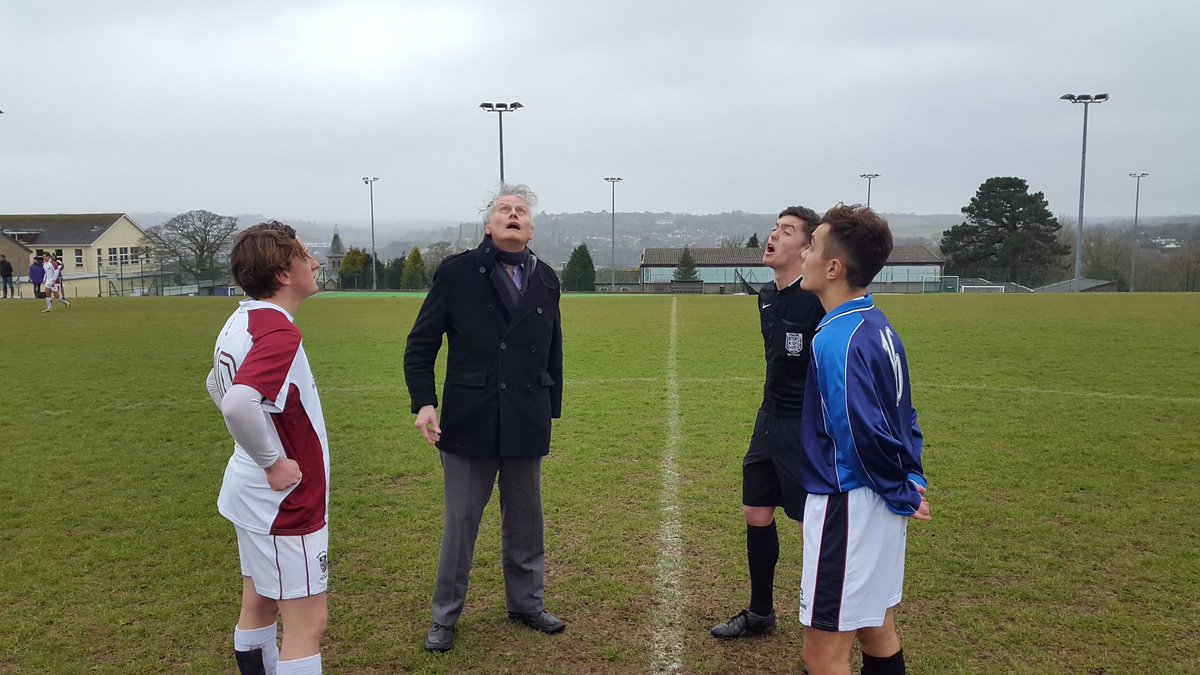 Old boys win the toss. Hopefully that's all they will win today.