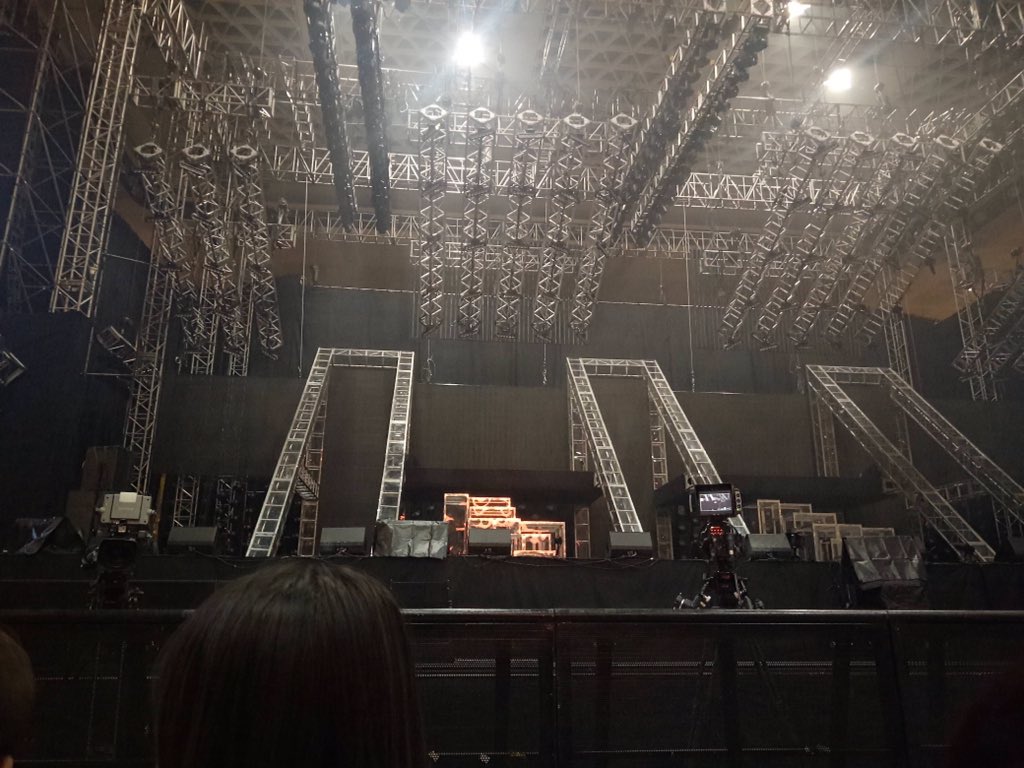 ohmydeer0420's tweet photo. #LuHan1stChinaTour cr.鹿昂纳多 https://t.co/4H8OvFATnA