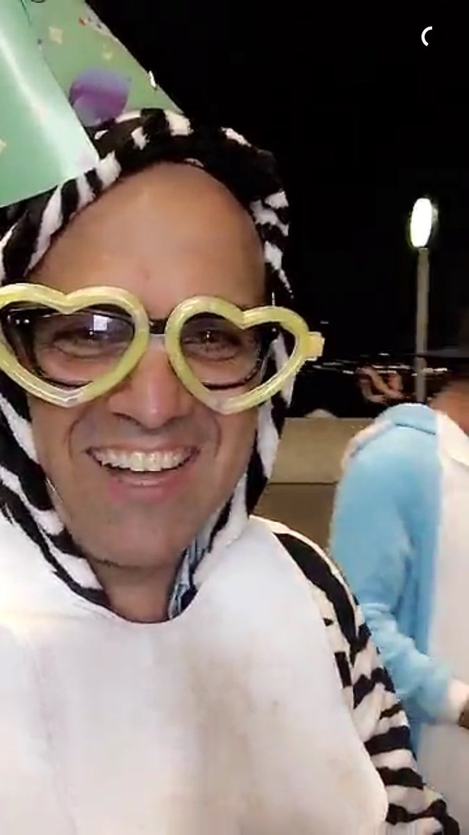 Nicole_GSSQUAD's tweet photo. @DANandMOORE @mitchoates @ChocolateJohnny @danandmitchtv loved the periscope party scope boys https://t.co/bUYuBxKSyJ