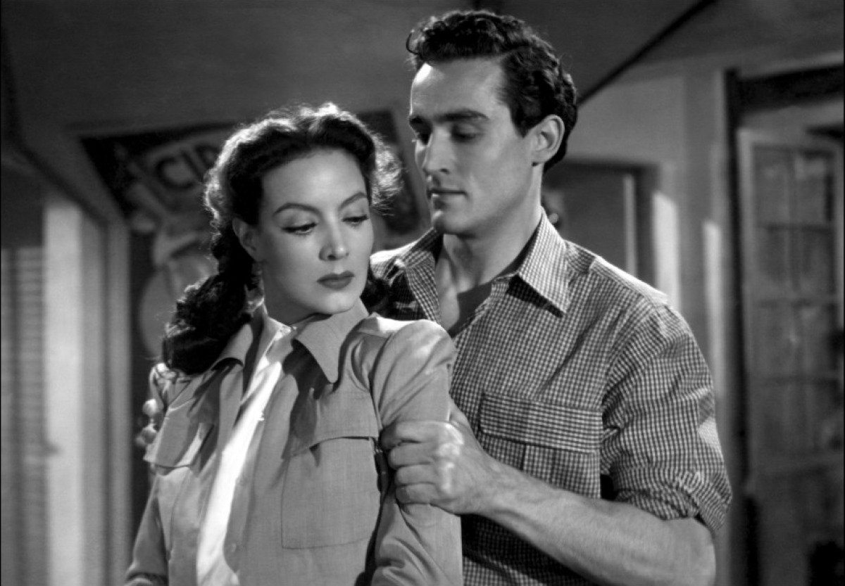 Alfredo_deBatuc's tweet photo. MARÍA FÉLIX #GregorioLuke talk. Opening words by Gina Félix Goldman, her niece. Mar 26 7pm 
https://t.co/XHiFzr6IPj https://t.co/tkX70vifho
