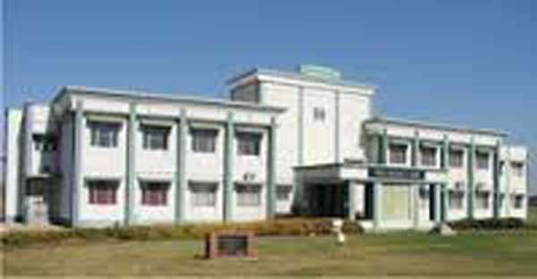 globalmbbs's tweet photo. Relief for medicos, varsity slashes fees - https://t.co/xwbmZ6lkiF https://t.co/L74nC1CPbO