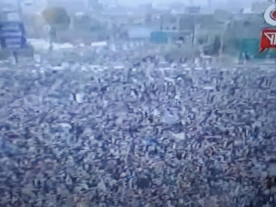 Justlames123's tweet photo. الشرعيه يادول التحالف هي شرعيه هذا الشعب الذي خرج اليوم رافضاً لهاديكم ولعدوانكم الغاشم اين اعينكم افلا تبصرون https://t.co/810SeQb6bk