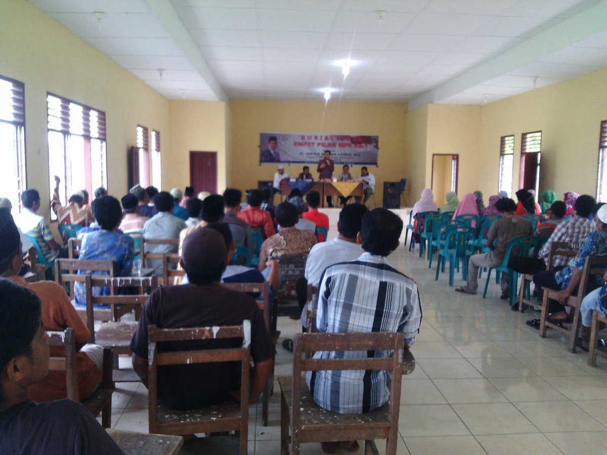 Bersama 150  masyarakat tapanuli selatan. Di aula balai desa pintu padang kec batang angkola. <a href="/FPKSDPRRI/">Fraksi PKS DPR RI</a> <a href="/pkssumut/">#pkssumut</a>