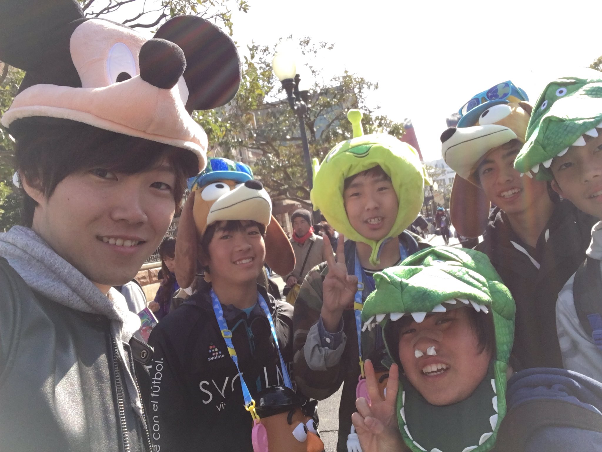ゆーた 被り物被らないまで帰れま１０ 記録は最長の40分 協力してくれた方ありがとうございます 協力してくれた方々に届いてほしいですね ディズニーシー 企画 写真 被り物 トイマニ待ち時間 先輩方には敵わない T Co