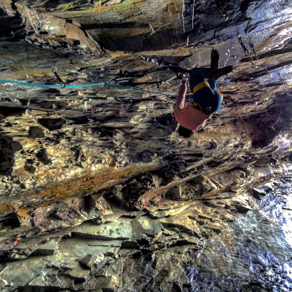 What do you do when the #sun comes out in #Scotland go hide an hang out in a cave. <a href="/jcsmountain/">joe saunders</a> #climbing