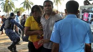 MrPhazyl's tweet photo. RT Simwarr: Rayyithun ge Inthihaabee Verikamuge  dhifaaugai #07Feb2012 gai  #MahchangoalhiUthuru MP Uz. MariyaDidi https://t.co/f1J0rEtJqy