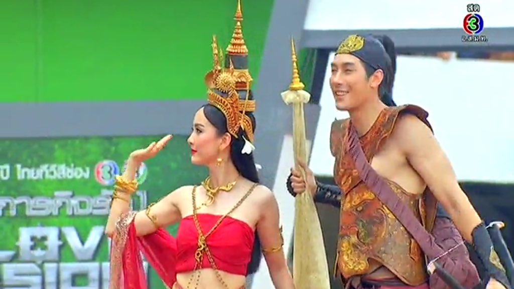 Taew_Nattapohn's tweet photo. ขบวน #นาคี อลังเว่อร์วัง 😳 #46lovemission https://t.co/GLcRRszMBk