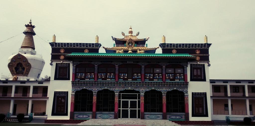 SuanshuKhurana's tweet photo. #BuddhaMonastery #ClementTown #Dehradun #WeekendGetaway https://t.co/Zb2sNmCodT