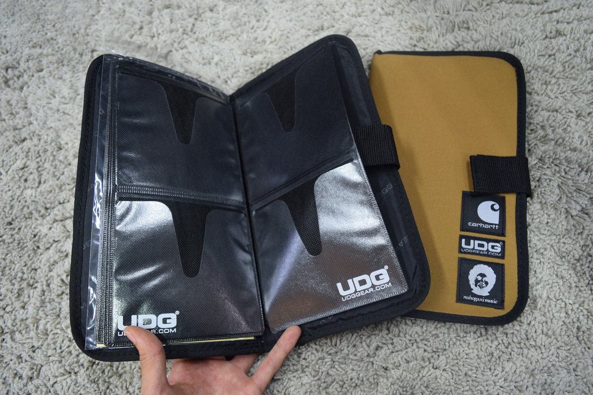 島村楽器 千葉店 Twitter પર Carhartt とデトロイトのカリスマアーティストmoodymann 主宰 Mahogani Music のudg 製コラボレーションレコードバッグが入荷 数量限定の激レアレコードバッグです ご購入はお早めに T Co 8qgkjvrdf9