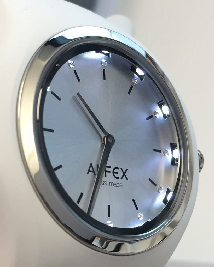 EsmraldaRreyes's tweet photo. #led #alfex #ftre #vetrozaffiro #orologio #love #forzatre #fashionblogger #amor by forzatre https://t.co/1BLl33FLYj