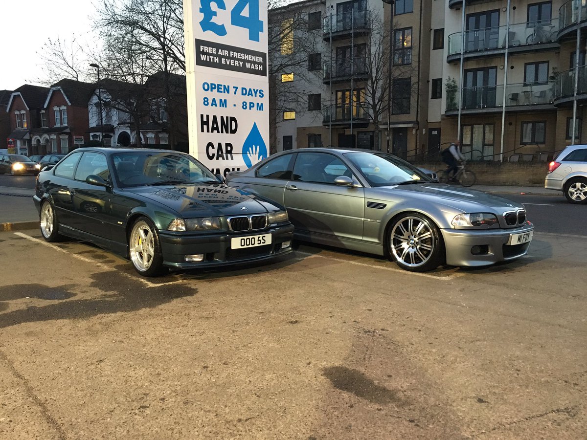 CleanGetawayLTD's tweet photo. @CleanGetawayLTD M3's enjoying the full treatment. #CleanGetaway #CarWash #Southampton #BMW #M3 @lewis_warren https://t.co/9Wd28DrdT5