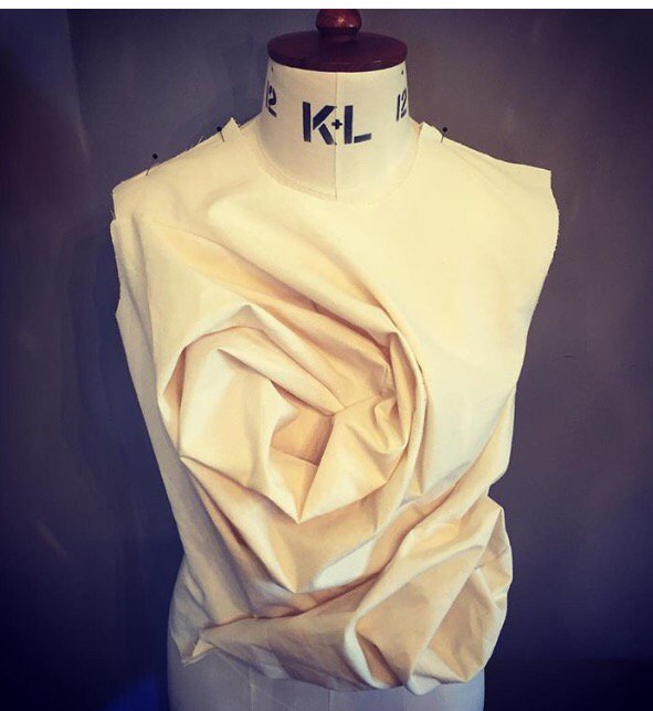 bafashionsos's tweet image. Creative pattern cutting - vortex #sosfashionba #creativepatterncutting #vortex #shingosato