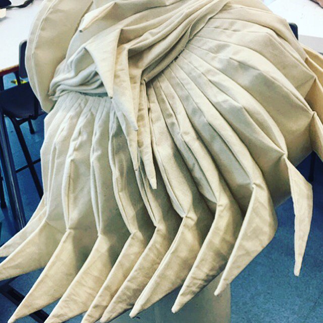 bafashionsos's tweet image. Creative pattern cutting - abstract jabara #sosfashionba #patternmagic #fashion