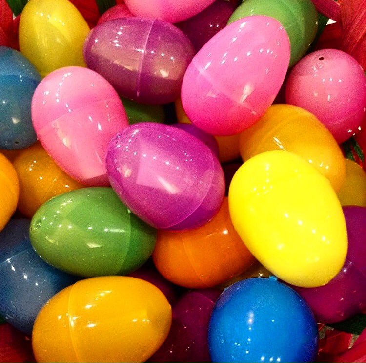 AnthologyInfo's tweet photo. With your purchase pick out an egg with a little something inside from us! ❤️ Anthology Girls #Easterbunny #Prizes🐰🐣 https://t.co/hsbqbDlOER