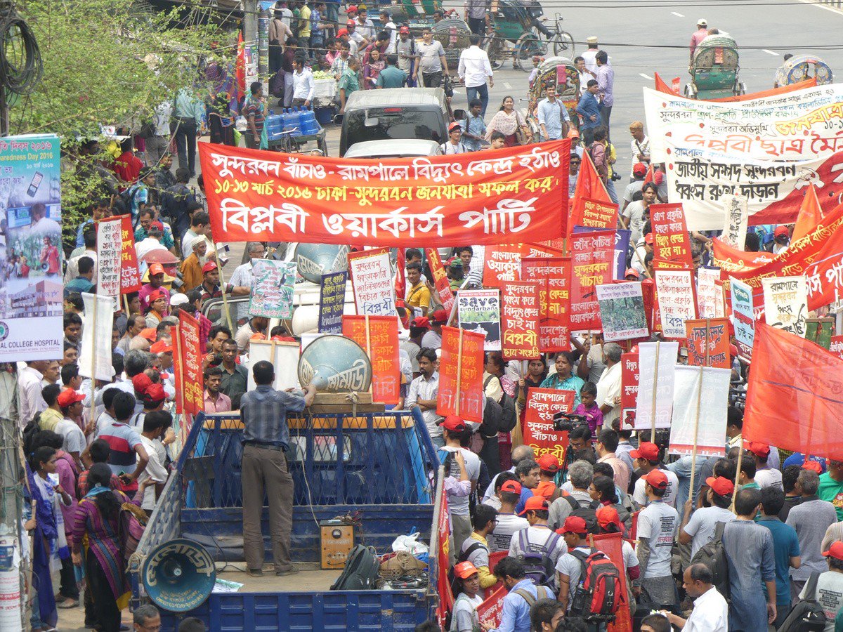 foe_us's tweet image. Thousands in #Bangladesh march over 100 miles to protest #coalprojects @JenyfromtheBock bit.ly/1pM9m3Q