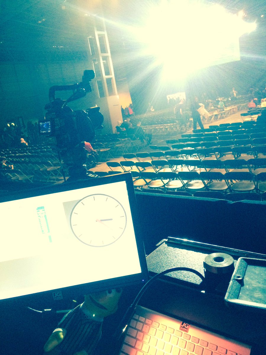 LittleJeffProd's tweet photo. Still going!! #Insomnia57 https://t.co/Vk39ZgDLqS