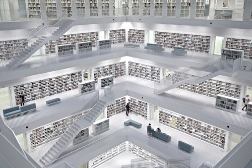InsideSquadNYC's tweet image. 50 amazing #libraries from around the world! bit.ly/21M2QWi  #classiclibraries #modernlibraries #bookhouses