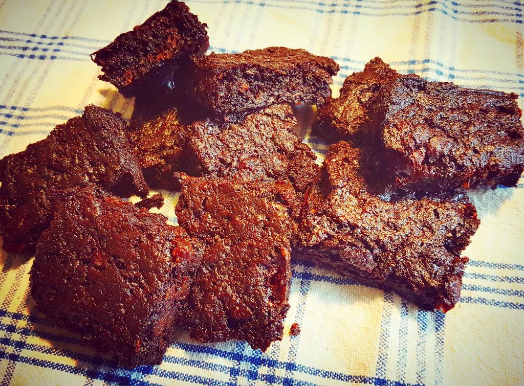 REALebrity's tweet photo. Sweet potato brownies 😆
#fitfam #cleaneating #foodie #cleanrecipes https://t.co/JsOApOvky2