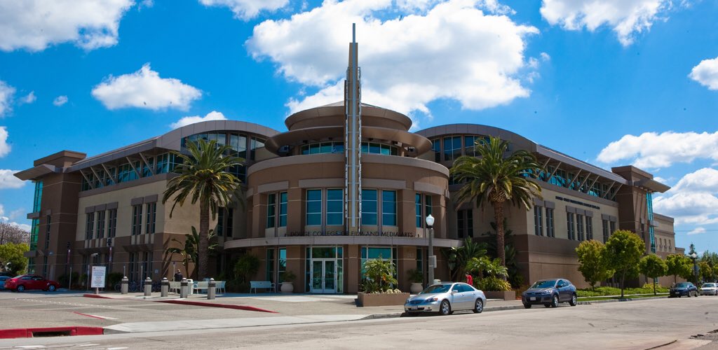 2020Colleges's tweet photo. Chapman University 🙌🏽👌🏽😍 #Chapman20 #Chapman2020 https://t.co/bwvwZvwbbY
