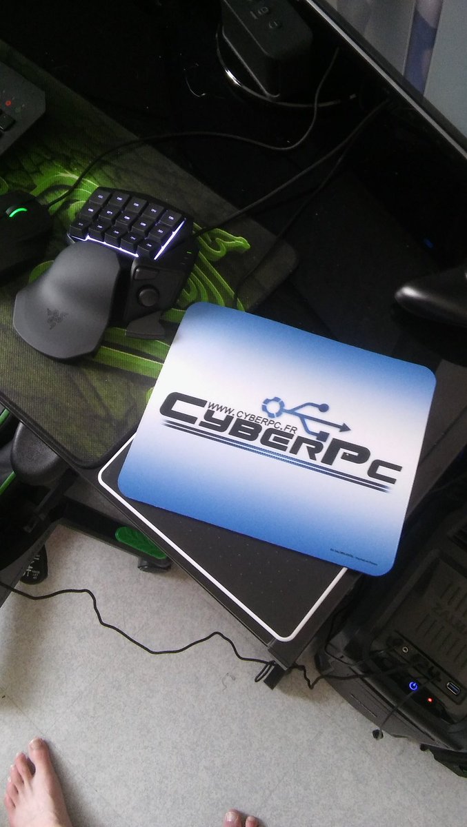 FairyTitania_'s tweet photo. Coucou merci du cadeau  #cyberpc @MadCorps. @CyberPCFr @Razer https://t.co/DRjoh4hZfI