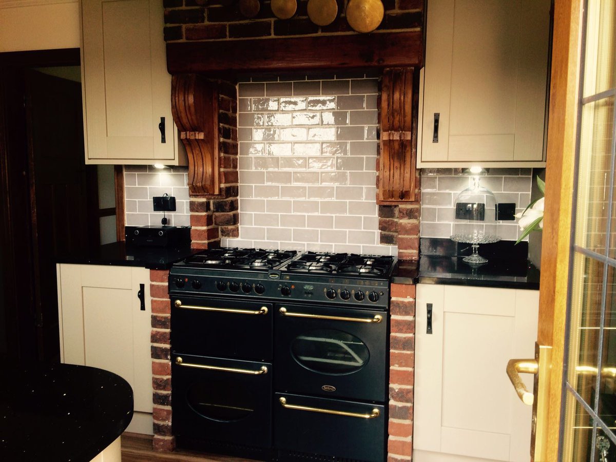 KTFKitchens's tweet photo. Another fantastic #kitchen to add to the collection. #KTF https://t.co/ao6in9FRHv