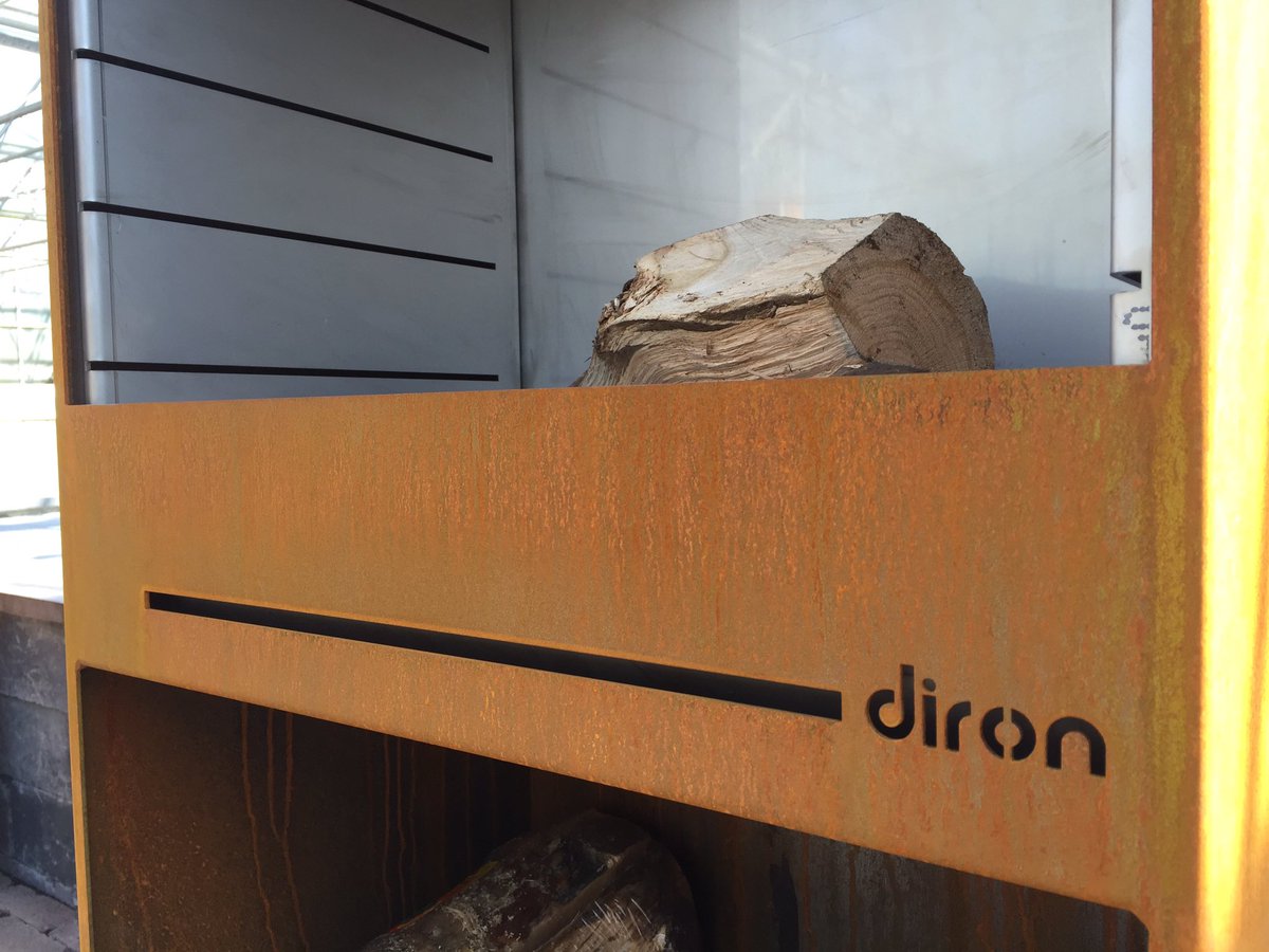 Luxe tuinhaard. Verkrijgbaar met accessoires voor o.a. barbecue, wokken en teppanyaki. En voor een gezellig vuurtje!