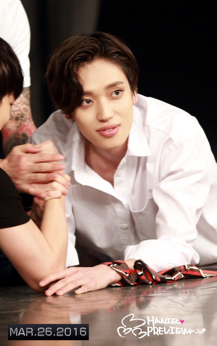 HA_NIEL's tweet photo. 160326 #틴탑  'RED POINT' 발매기념 일본 팬미팅 2부 #니엘 미리보기1♥ @teen_top ❤️❤️❤️❤️❤️❤️❤️❤️❤️❤️❤️❤️ 
ニエルさん かっこいい~❤️❤️❤️❤️ https://t.co/9ULesyUDcw