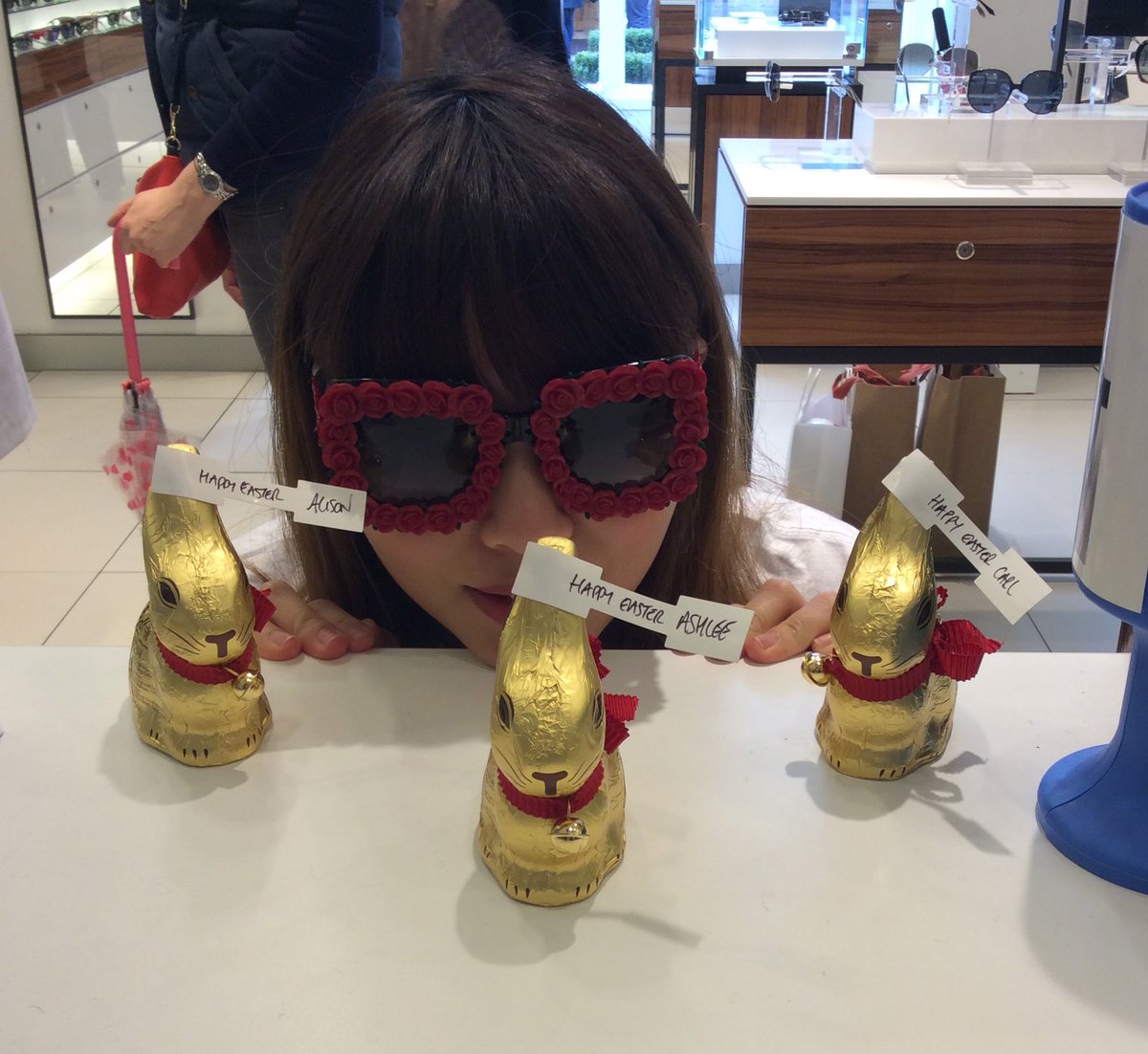 sunoutletgurus's tweet photo. #HappyEaster #luxfamily ! 
Love from the Bicester team xxxx https://t.co/E8TeMpnpYA