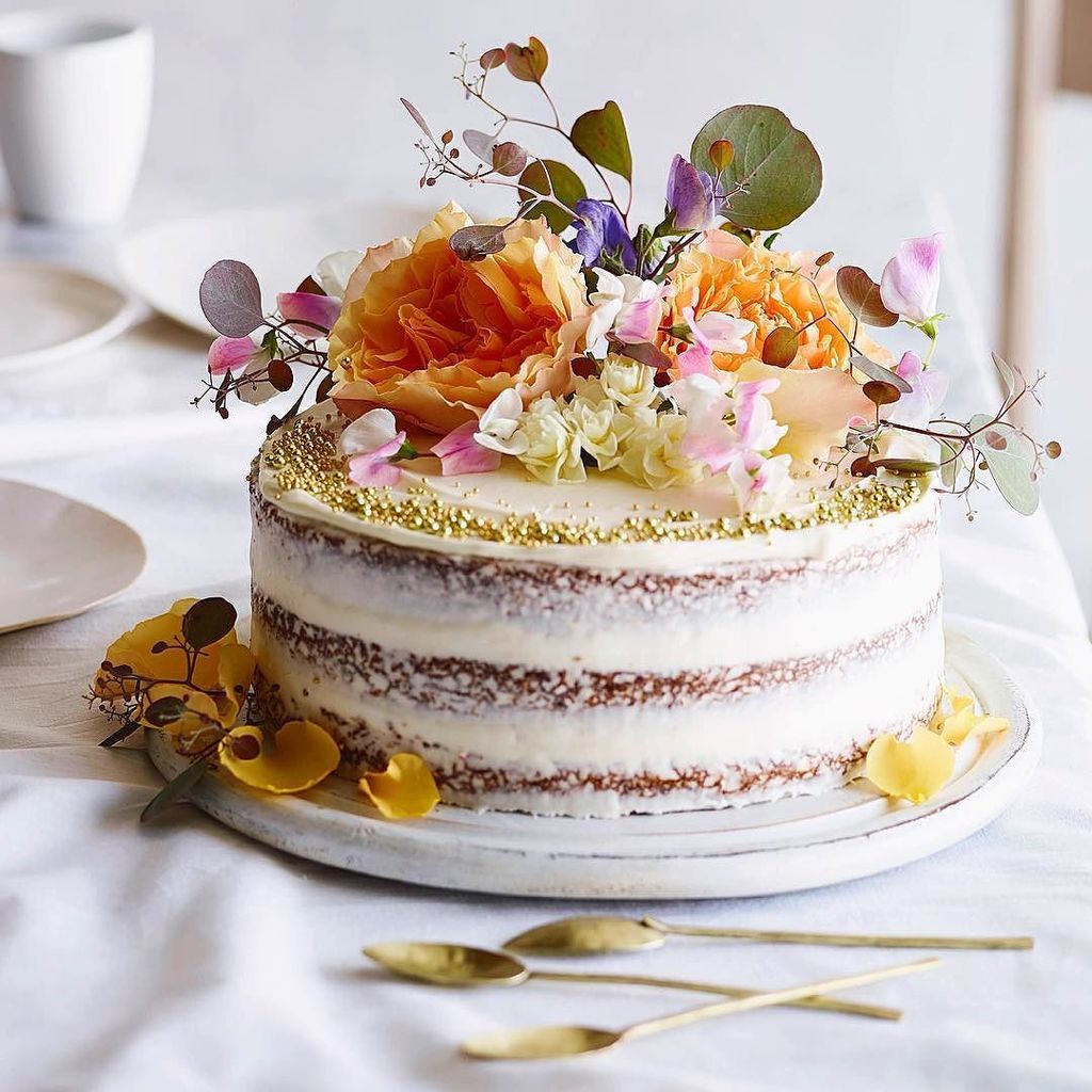 AdamCPearson's tweet photo. I'm just going to put flowers on everything. Thanks @whatsgabycookin for letting me feel t… https://t.co/VyaoNMKuCm https://t.co/DMzOfQMptK