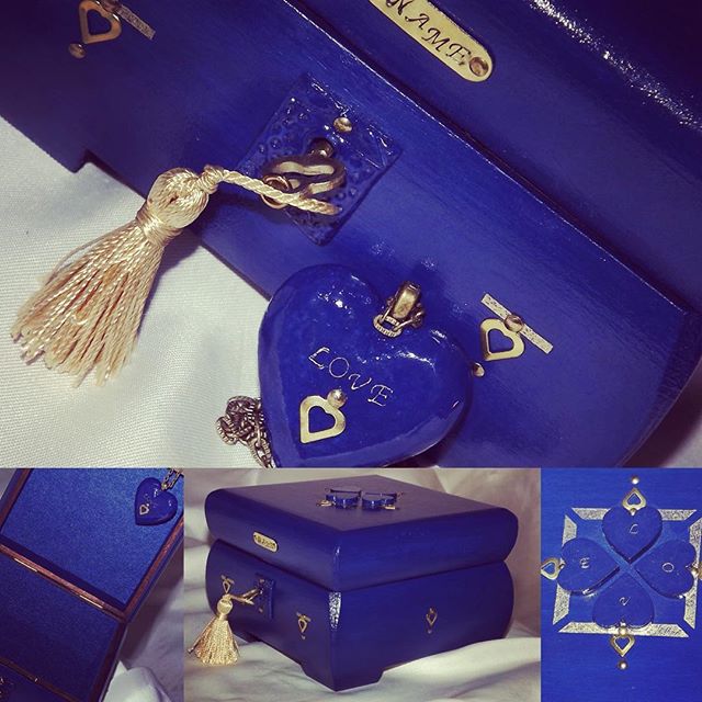 AffirmationDAWN's tweet photo. *** SALE ****
Wooden #lock_box + #FREE matching #pendant. https://t.co/MepC8NM08l … #etsybot #etsymntt #SALE #LOVE https://t.co/4XctYzPEyH