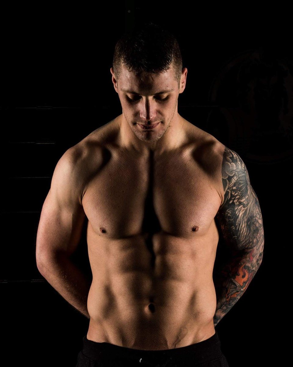 MichaelDavern89's tweet photo. #KenByrnePhotography #Irishfitfam #CrossfitTullamore #SbgEvolution #Gym #Fitness https://t.co/Y91POi6NN0