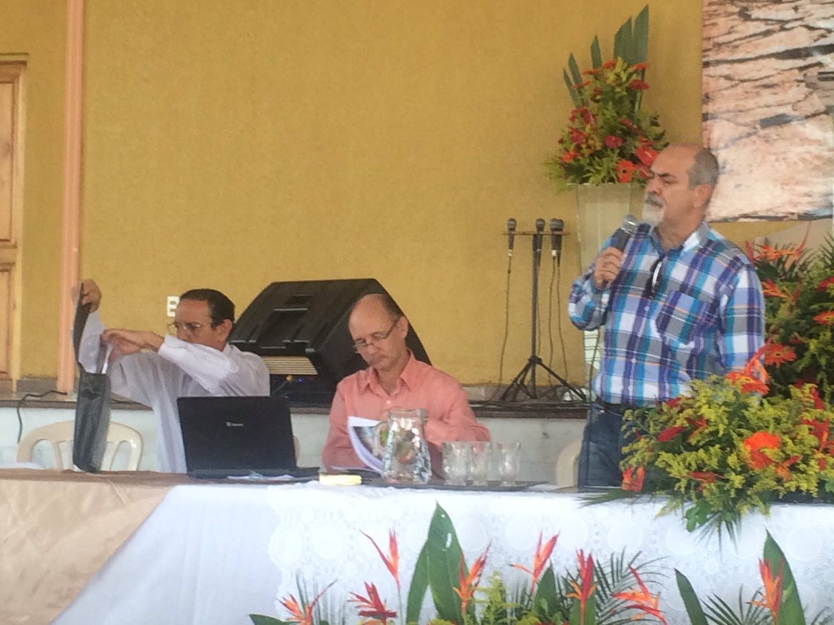batista_fam's tweet photo. inicio dos trabalhos de hoje da XXVIII Assembleia da CBNMG #familiabatista #portalfamiliabatista #cbnmg #ormiban https://t.co/B2lKDztrFS