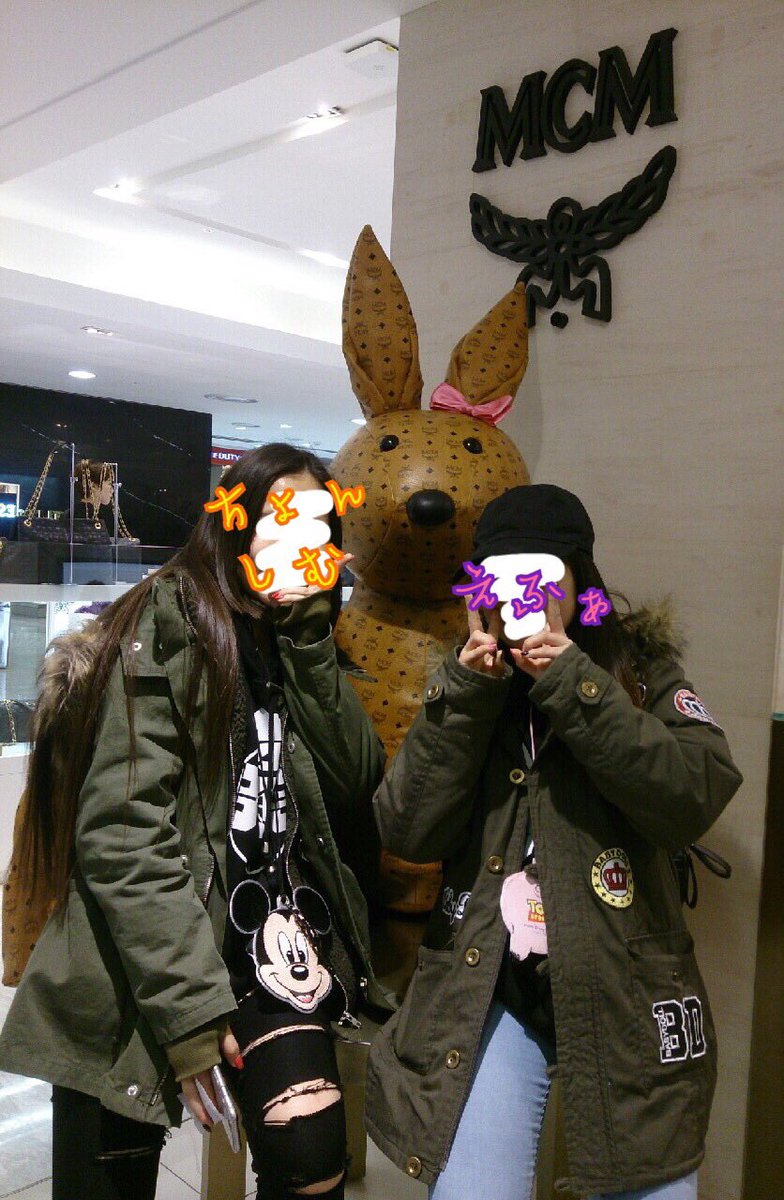 chonshim_Lim's tweet photo. 3/23 -- 3/25   渡韓

常にお腹いっぱいな旅で買い物もいっぱいできて満足な旅でした😁
チキンが食べれなかったのはちょっと心残りだけどまた次のときに😘
双子ちゃんと2人で明洞の街を歩けたからいつもよりも楽しかったありがと https://t.co/B0oaEGKKia