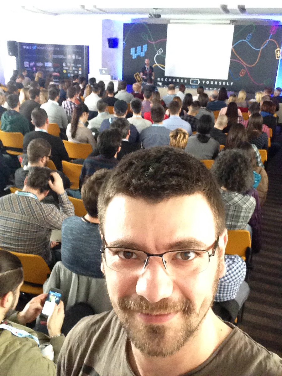 ZRtweetUP's tweet photo. we got #webiz covered 😎 w/@terorizam https://t.co/qN2YzxZPok