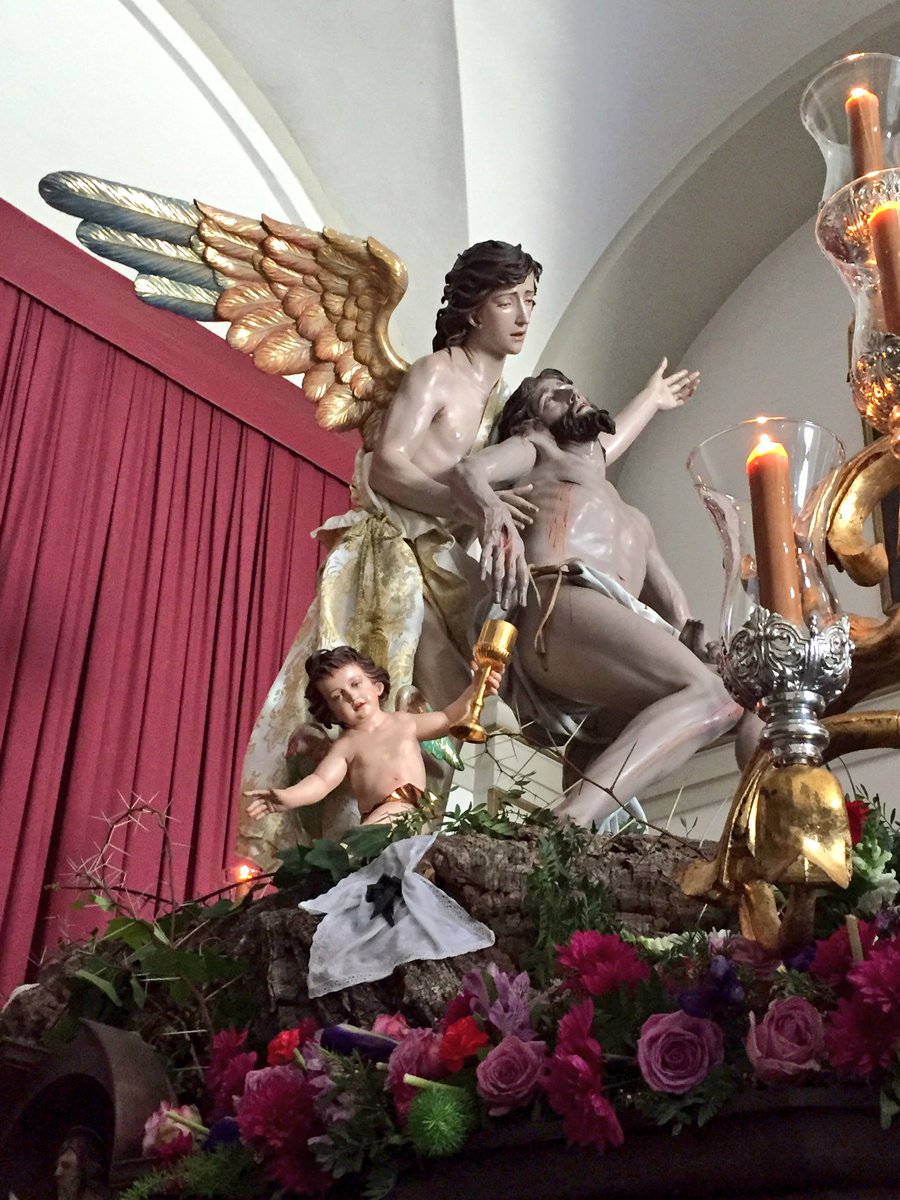manucasatri's tweet photo. Acompañando este Sábado Santo a @RosarioStgo. Preludio de un magnífico fin de #semanasanta en #AlcaladeGuadaira https://t.co/C2zMKPLtAy