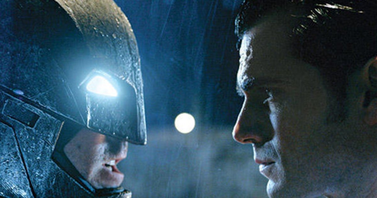 zesty_celebrity's tweet photo. 22 #ThingsThatAre Super Wrong With #BatmanVSuperman https://t.co/k2BQ0lxI6W #Celebrity https://t.co/22JdfUstXU