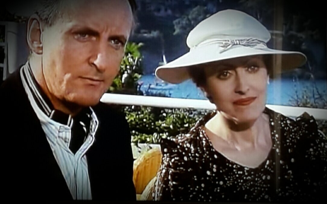 MandyNicolasFr's tweet photo. I love this scene @Pauline_Moran_  and @realhughfraser playing with the names of diminutives. https://t.co/ZvFZNHtYDY