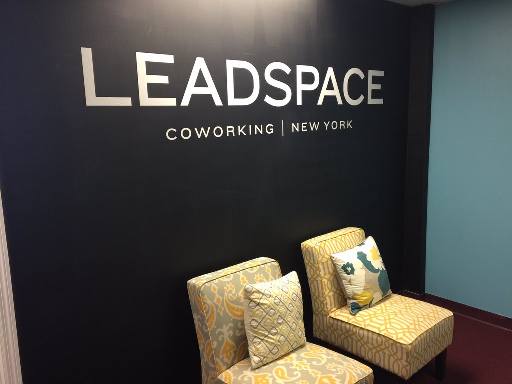 LeadspaceNY's tweet photo. We're official and filling up! #libusiness #lientrepreneur #patchogue #libiz Register NOW https://t.co/kxrf2baDza https://t.co/CqaYdbI2J4