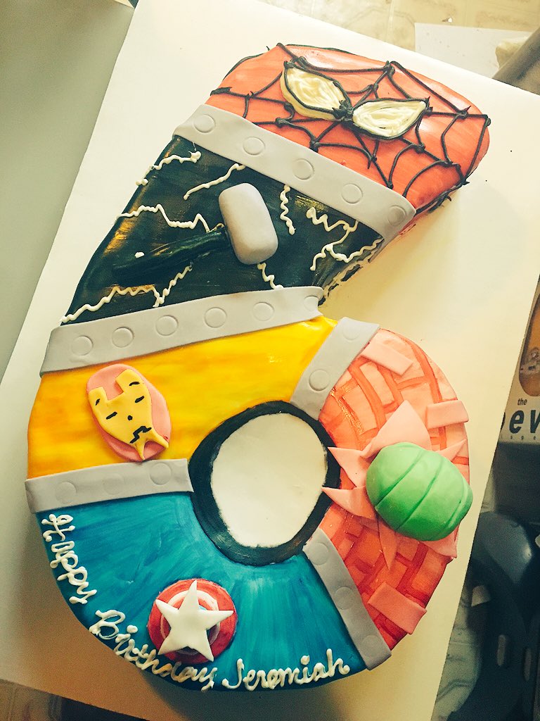 amanda_anaje's tweet photo. He's spoiled he gets whatever cake he wants every year lol #mandycakes 🎂 https://t.co/dB4c466CrO