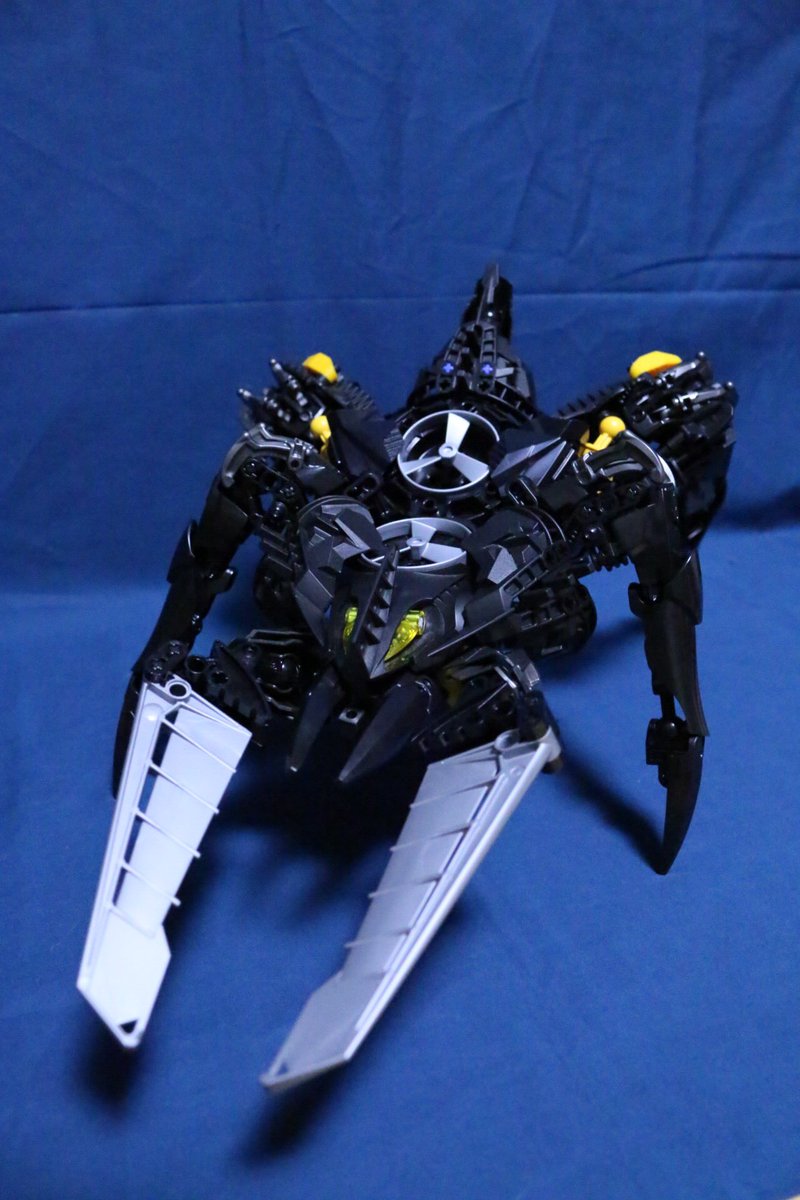 _zata_'s tweet photo. LEGO BIONICLE VISORAK完成です。
#zataLEGO #VISORAK #LEGO #BIONICLE https://t.co/tqwXnNPrK9