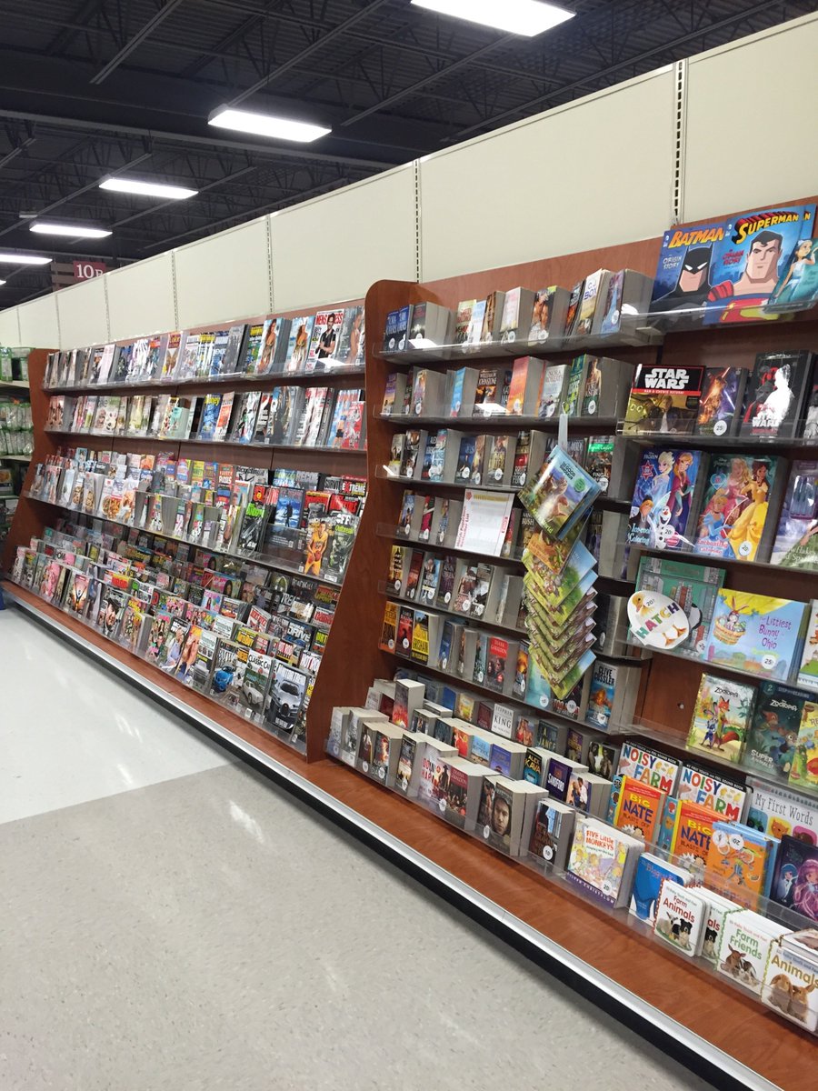 mirandaliasson's tweet photo. Do you ever think about the placement of books in the grocery store? #bookloversproblem
https://t.co/6GaQnuECUd https://t.co/X55T53Y8pb