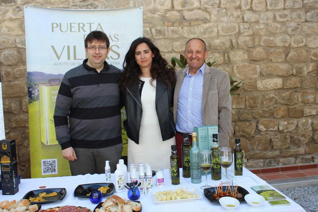 El @olivaryaceite con @puertalasvillas presentando el #AOVE #PUERTADELASVILLAS