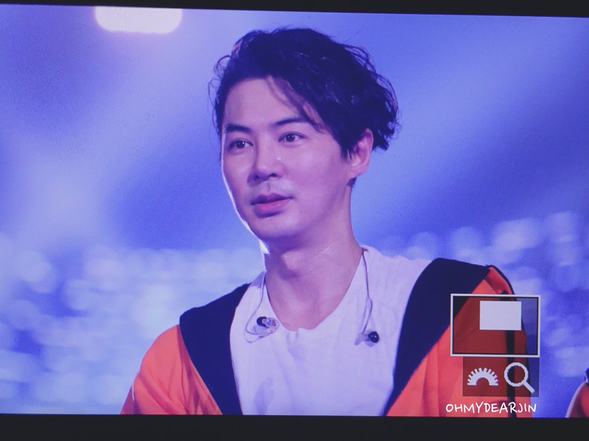 ohmydearjin tweet picture