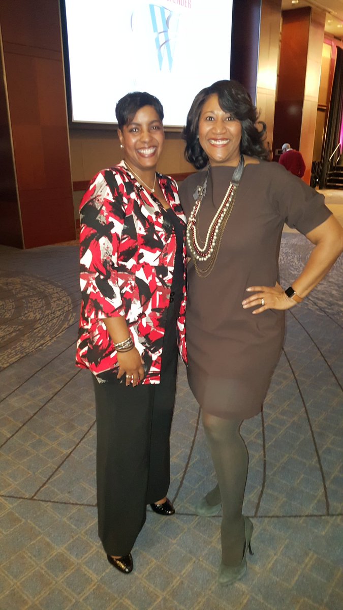 LmarieAsad's tweet photo. .@chicCPA, CEO of @YWCAChicago and Dr. Manika Turnbull, VP &amp; Chief Diversity Officer @HCSC #ChicagoDefenderWOE2016 https://t.co/Kkw0M13O8O