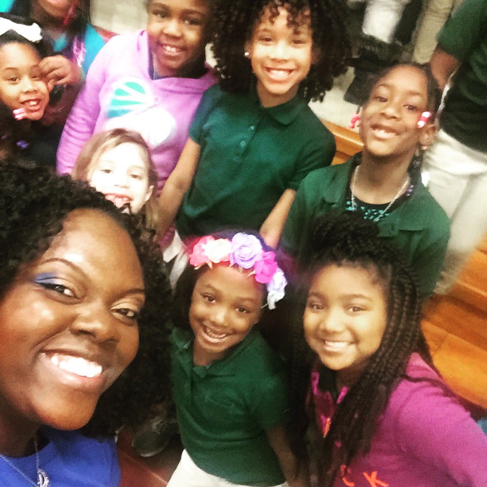 AJOYNES3's tweet photo. Honored to be the speaker at Woodhome Elem. In honor of Women's Month #TeamAlicia #girlpower https://t.co/nY599nhYiR