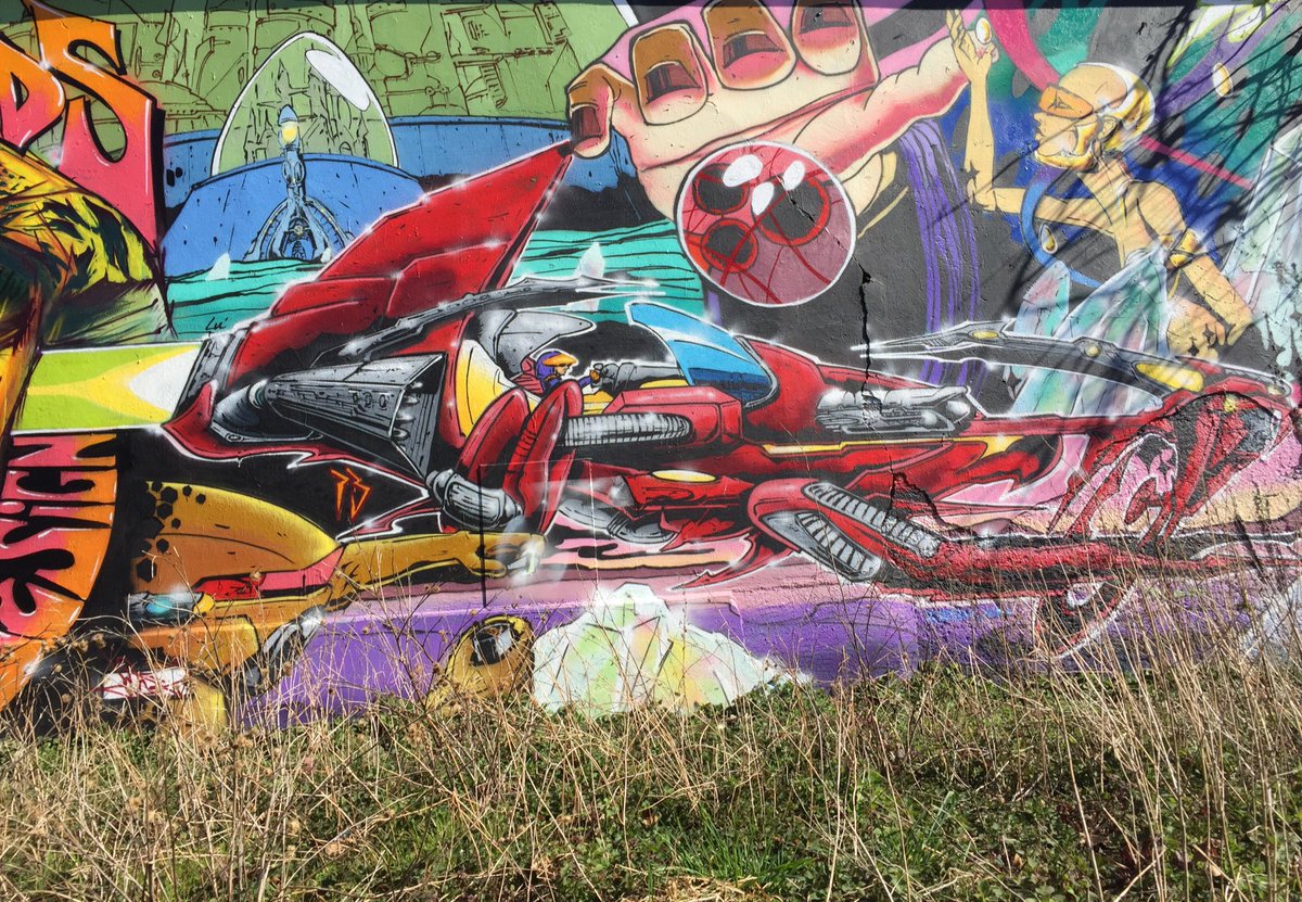 JeanROTTNER's tweet photo. Un mur de 400m consacré au #streatart @mulhouse #quaidespecheurs https://t.co/eDINv89IbB