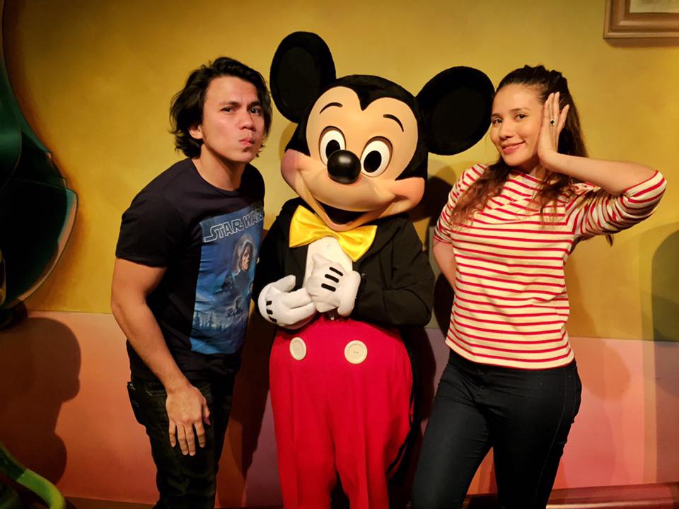 AdorableKarylle's tweet photo. Karylle @ disneyland 

(c) https://t.co/JdOtCcvpcE