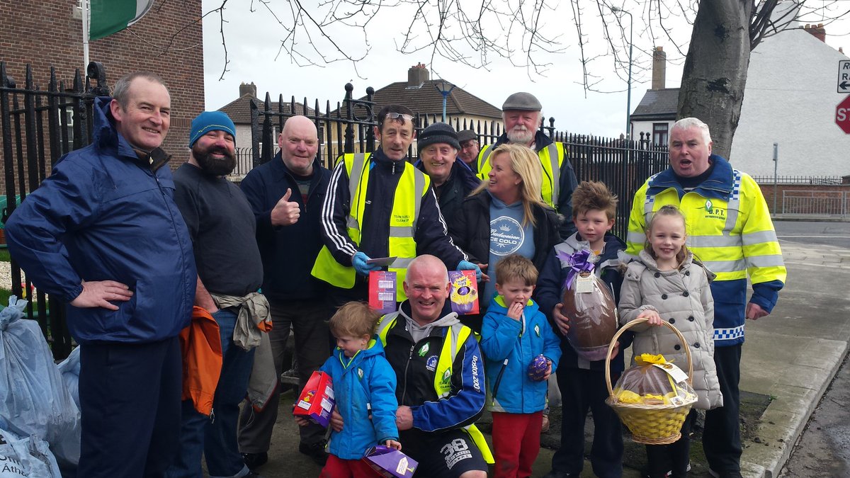 Massive effort fromThe Men's Shed Group for #teamdublincleanup in East Wall. Well done!
