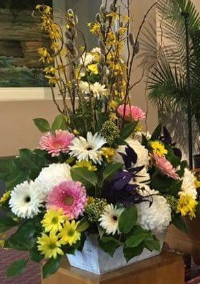 BronteFlowers's tweet photo. Visit Bronte Flowers for wonderful #Easter flowers. Open every day this weekend. #Oakville's favorite flower store. https://t.co/ZraHEgIRq3